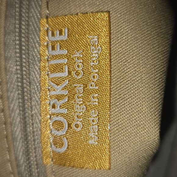 CorkLife Artcork Biege And Blue Envelope Front Folding Shoulder Bag  NWT - Picture 4 of 6